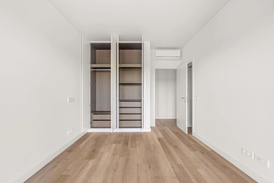 Apartamento T4 para Venda em Algés, Linda-A-Velha e Cruz Quebrada-Dafundo Foto 26