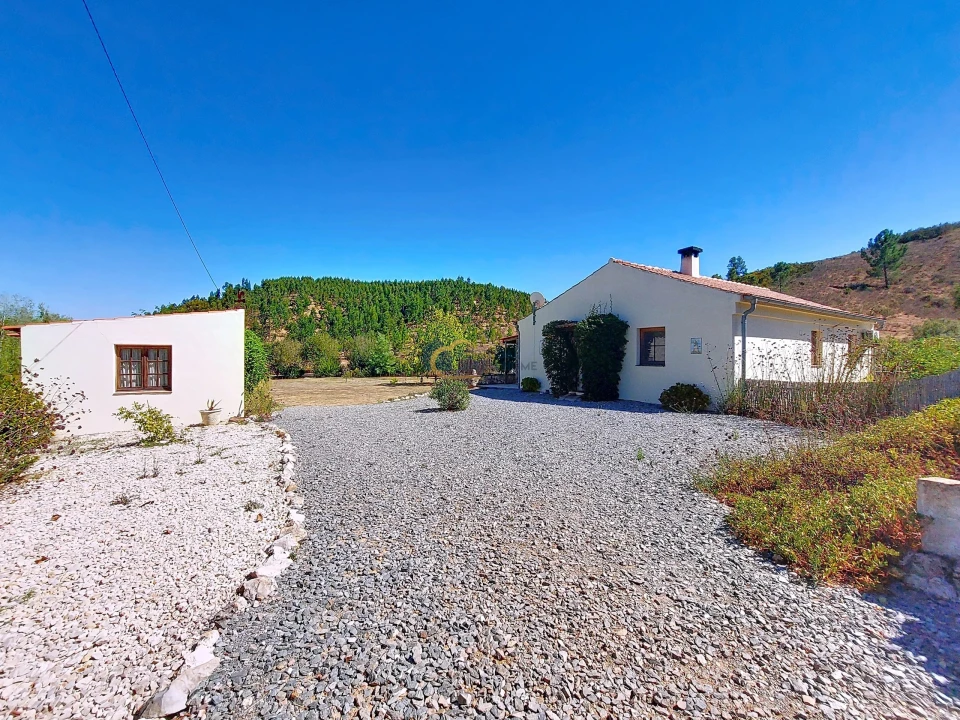 Moradia T2 para Venda em Saboia Foto 4