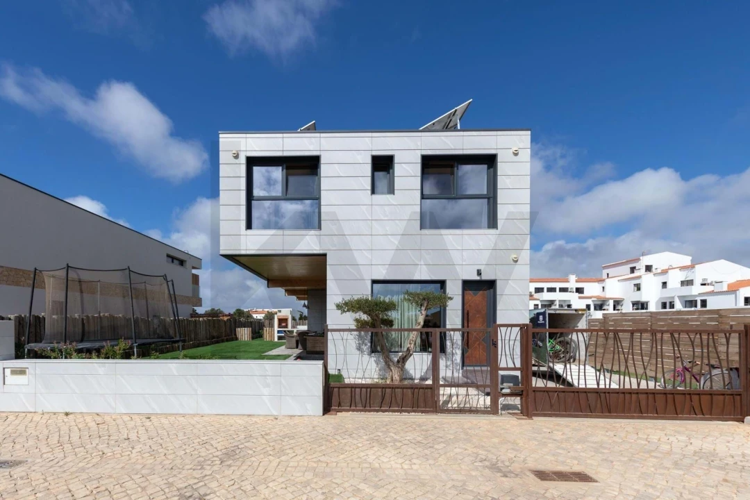 Moradia T3 para Venda em Vila de Sagres Foto 1