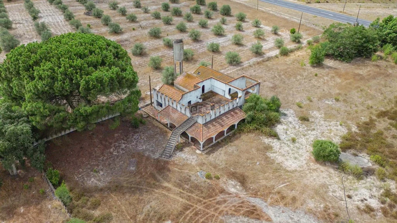 Quinta T4 para Venda em Pegões Foto 5