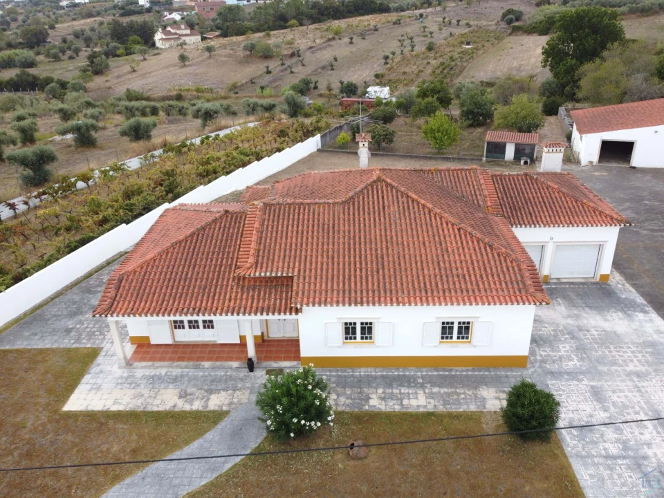 Moradia T3 para Venda em São Pedro de Tomar Foto 23