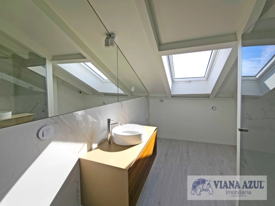 Apartamento T2 para Venda em Santa Maria Maior e Monserrate e Meadela Foto 10