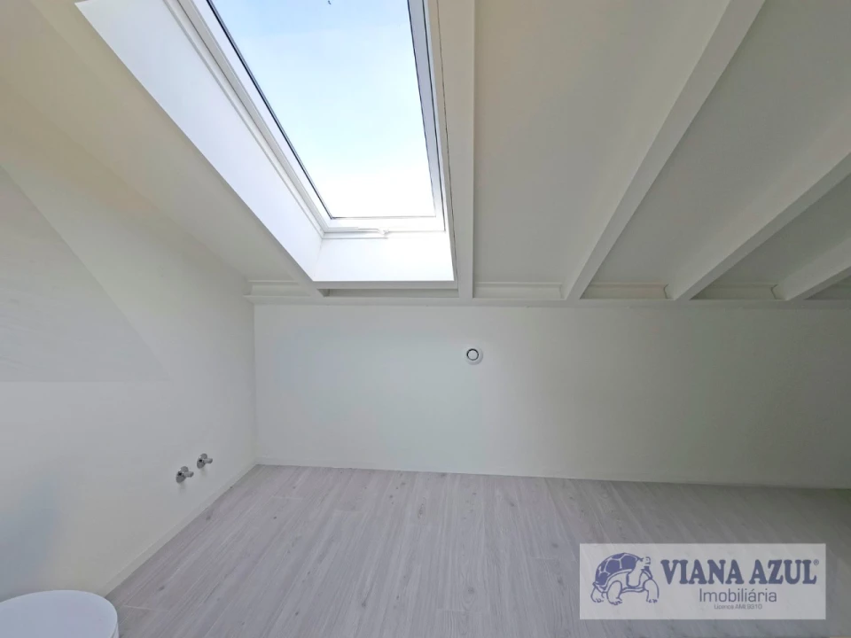 Apartamento T2 para Venda em Santa Maria Maior e Monserrate e Meadela Foto 13