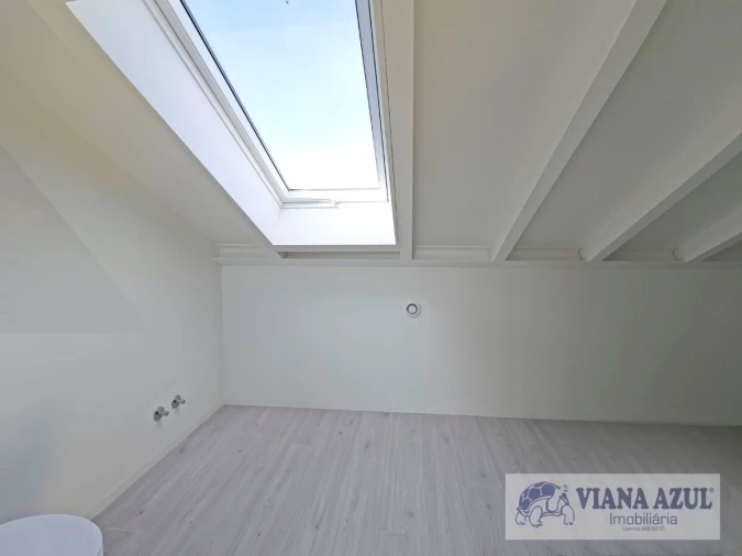 Apartamento T2 para Venda em Santa Maria Maior e Monserrate e Meadela Foto 13