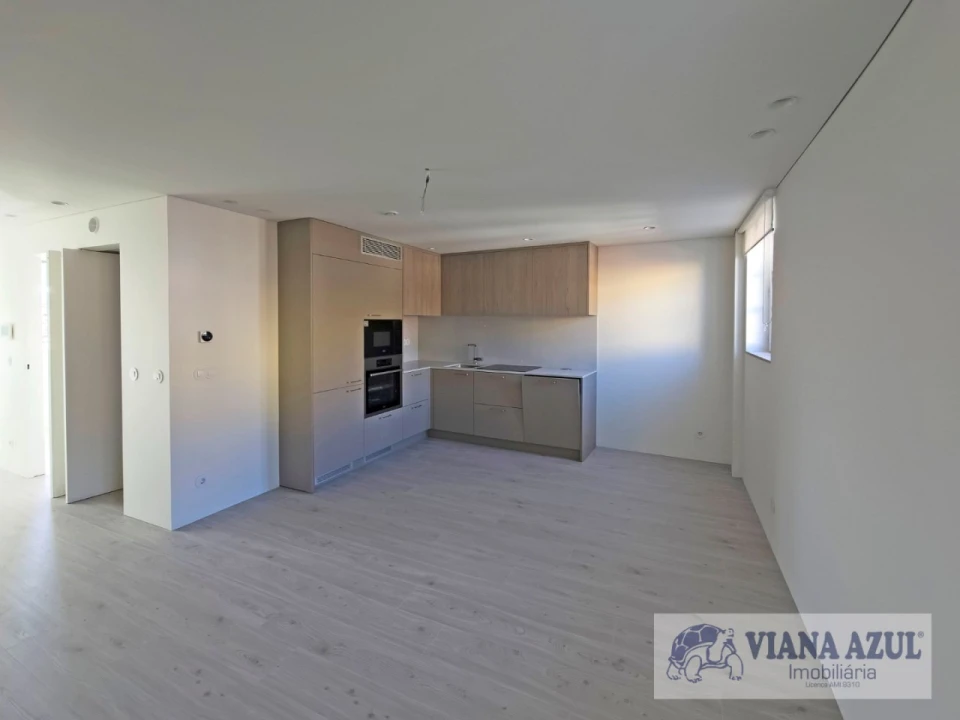 Apartamento T3 para Venda em Santa Maria Maior e Monserrate e Meadela Foto 1