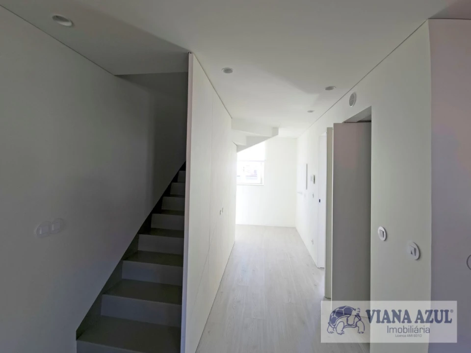 Apartamento T3 para Venda em Santa Maria Maior e Monserrate e Meadela Foto 12