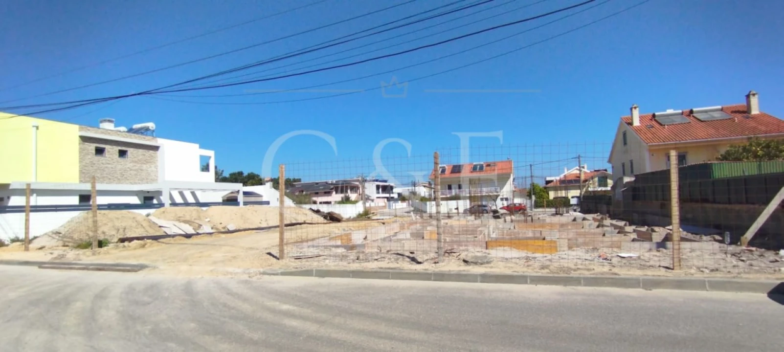 Moradia T4 para Venda em Fernao Ferro Foto 6