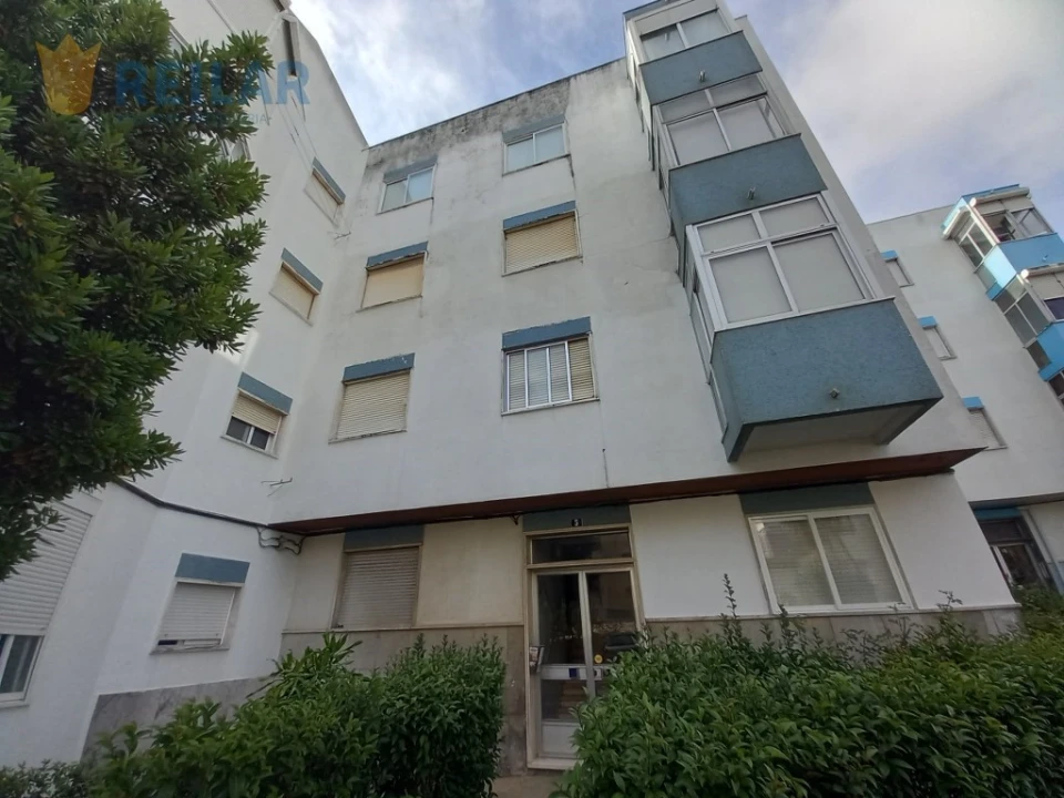 Apartamento T2 para Venda em Póvoa de Santo Adrião e Olival Basto Foto 25