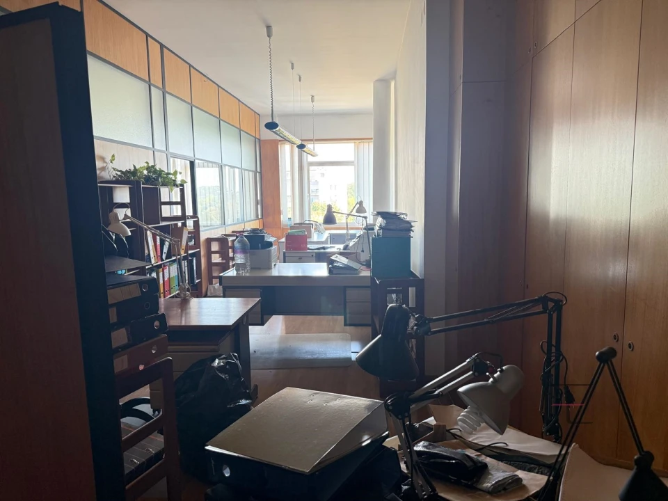 Escritório para Arrendamento em Aguas Santas Foto 9