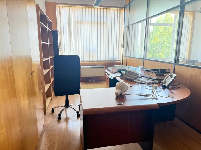 Escritório para Arrendamento em Aguas Santas Foto 8