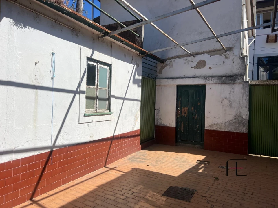 Prédio para Venda em Peso da Régua e Godim Foto 13