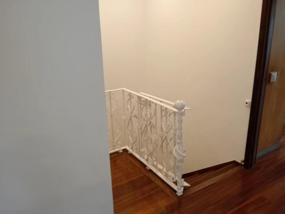 Moradia T4 para Venda em Oliveira do Douro Foto 48