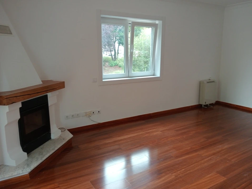 Moradia T4 para Venda em Oliveira do Douro Foto 20