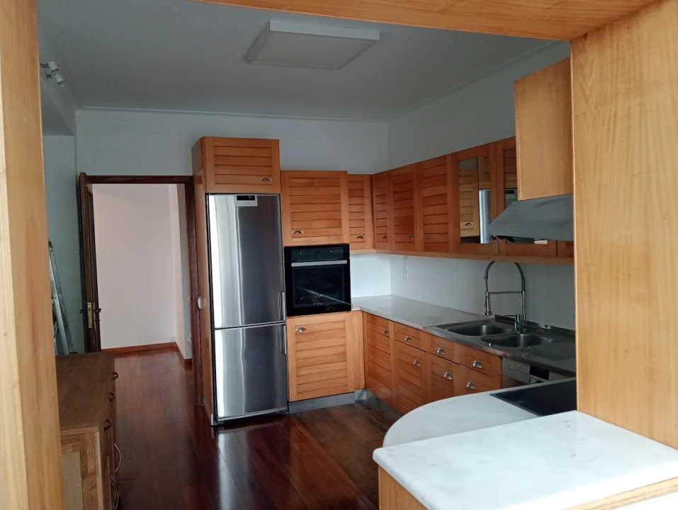 Moradia T4 para Venda em Oliveira do Douro Foto 23