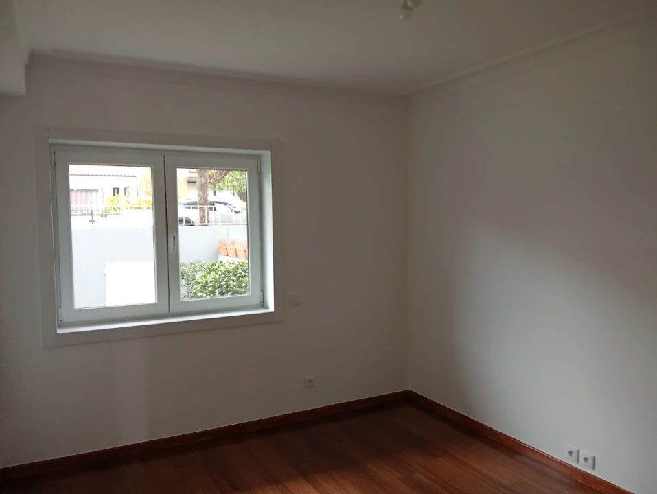 Moradia T4 para Venda em Oliveira do Douro Foto 31