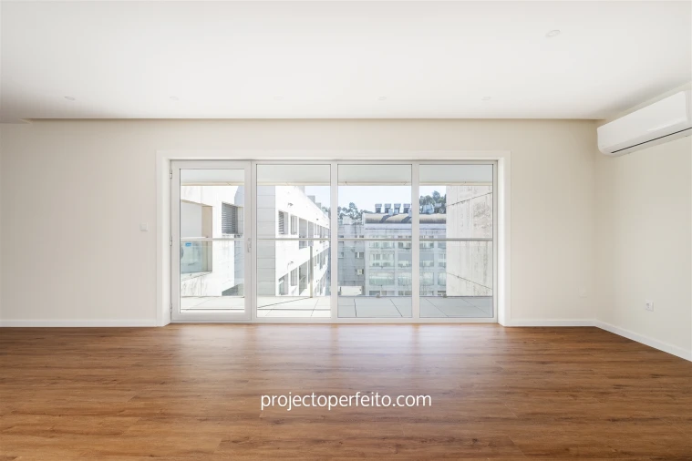 Apartamento T4 para Venda em Silvalde Foto 6