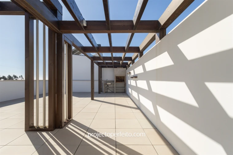 Apartamento T4 para Venda em Silvalde Foto 3