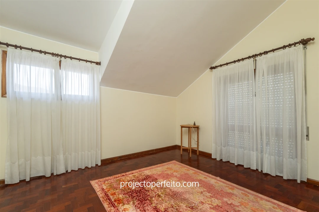 Moradia T3 para Venda em Paços de Brandão Foto 15