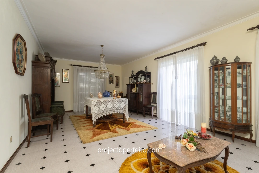 Moradia T3 para Venda em Paços de Brandão Foto 11