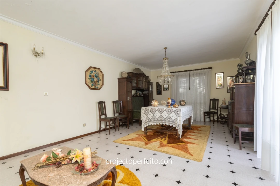 Moradia T3 para Venda em Paços de Brandão Foto 10