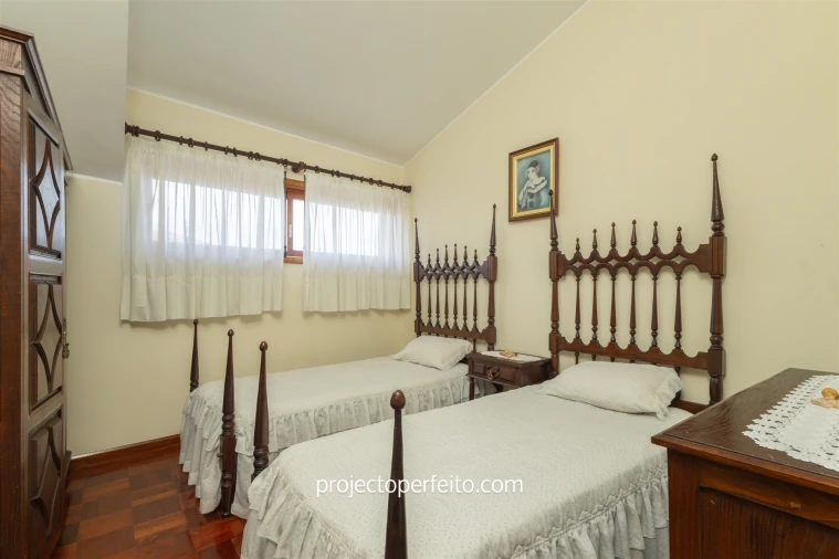 Moradia T3 para Venda em Paços de Brandão Foto 16