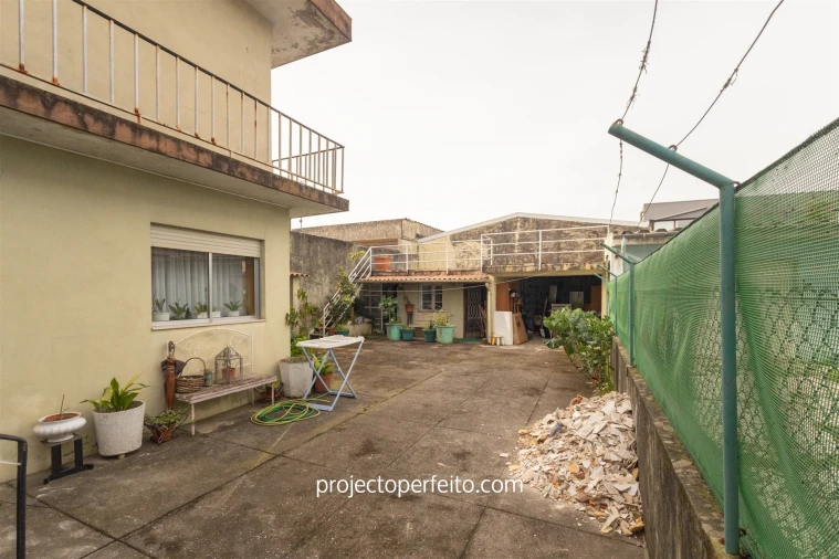 Moradia T3 para Venda em Paços de Brandão Foto 1