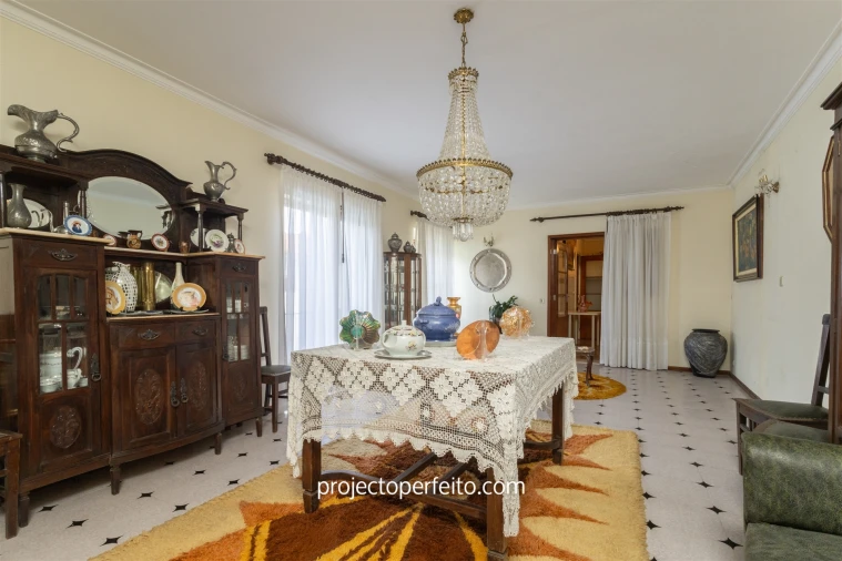 Moradia T3 para Venda em Paços de Brandão Foto 12