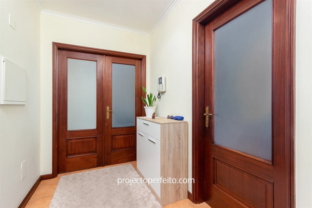Apartamento T2 para Venda em Esmoriz Foto 9