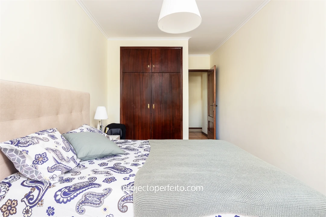 Apartamento T2 para Venda em Esmoriz Foto 14