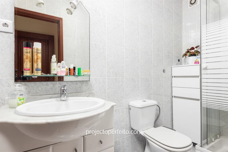 Apartamento T2 para Venda em Esmoriz Foto 13