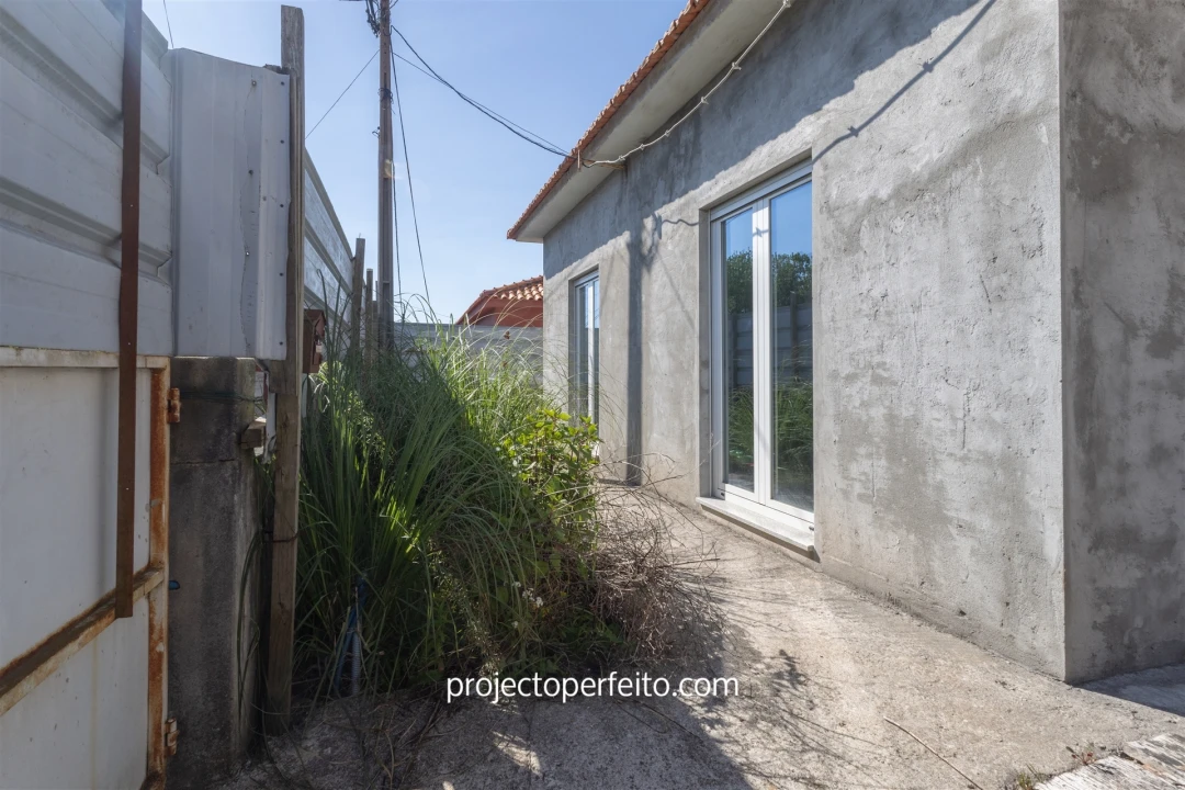 Moradia T3 para Venda em Serzedo e Perosinho Foto 15