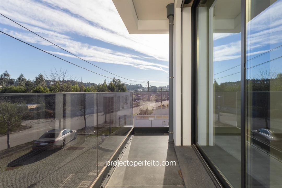 Moradia T4 para Venda em Anta e Guetim Foto 16