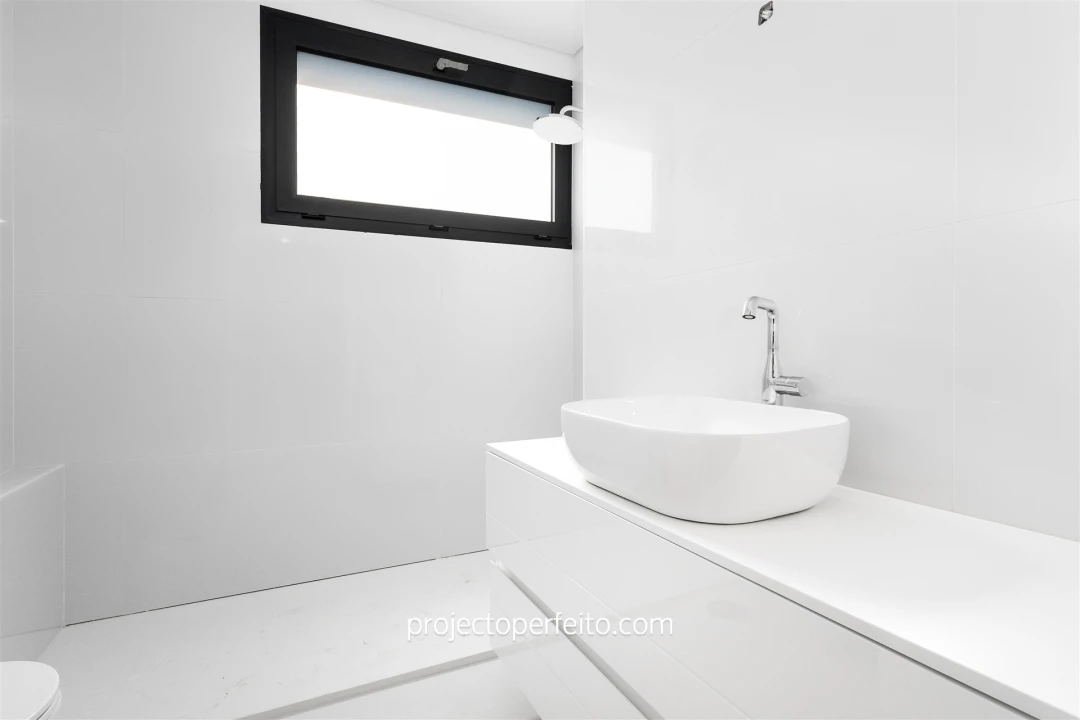 Moradia T4 para Venda em Anta e Guetim Foto 11