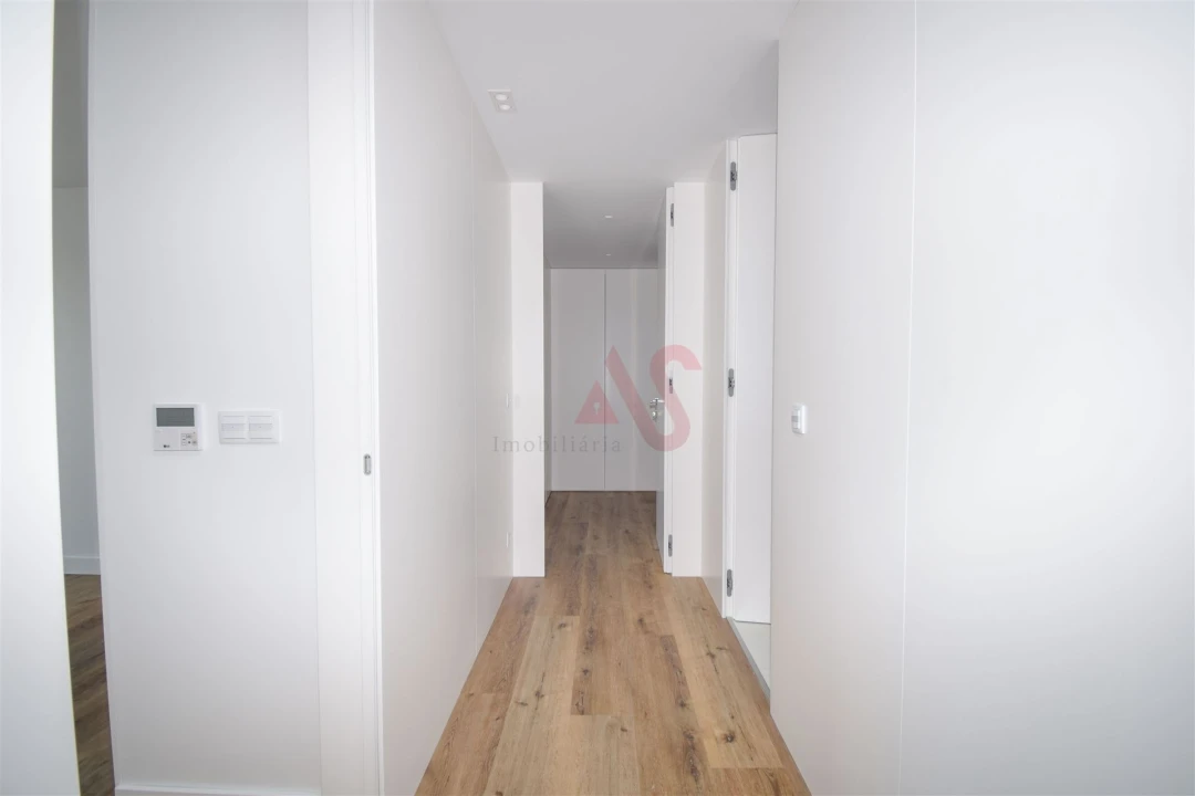 Apartamento T3 para Venda em Pontinha e Famões Foto 20