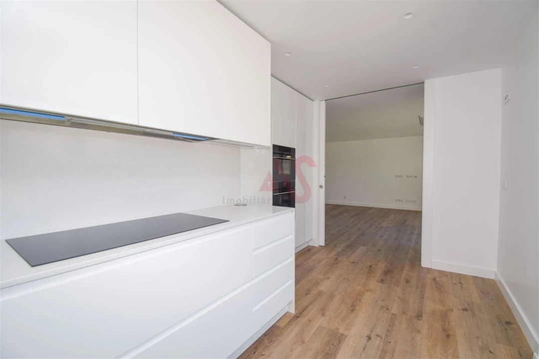 Apartamento T3 para Venda em Pontinha e Famões Foto 10