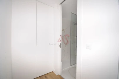 Apartamento T3 para Venda em Pontinha e Famões