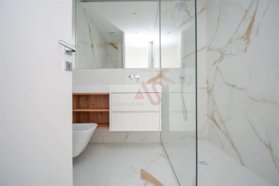 Apartamento T3 para Venda em Pontinha e Famões