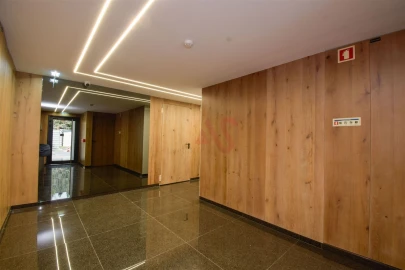 Apartamento T3 para Venda em Pontinha e Famões