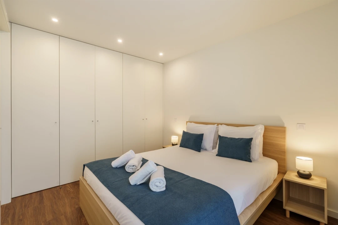 Apartamento T2 para Arrendamento férias em Braga (Maximinos, Sé e Cividade) Foto 15