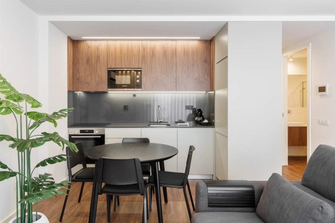 Apartamento T2 para Arrendamento férias em Braga (Maximinos, Sé e Cividade) Foto 2