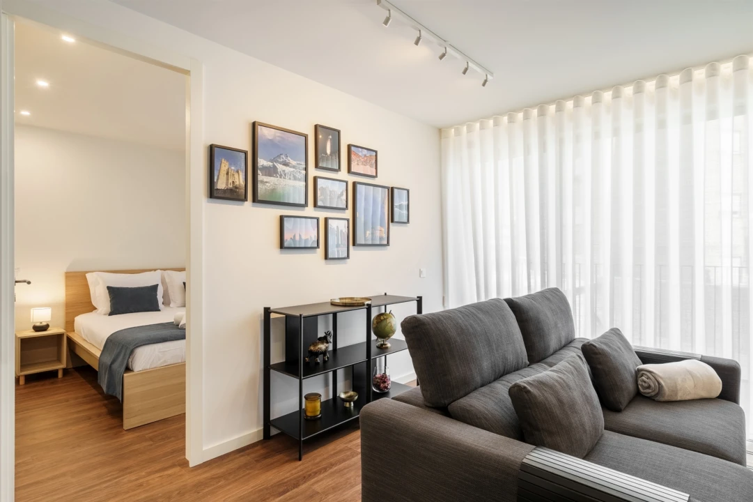 Apartamento T2 para Arrendamento férias em Braga (Maximinos, Sé e Cividade) Foto 9