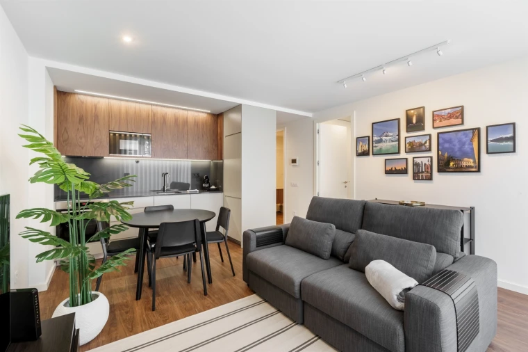 Apartamento T2 para Arrendamento férias em Braga (Maximinos, Sé e Cividade)