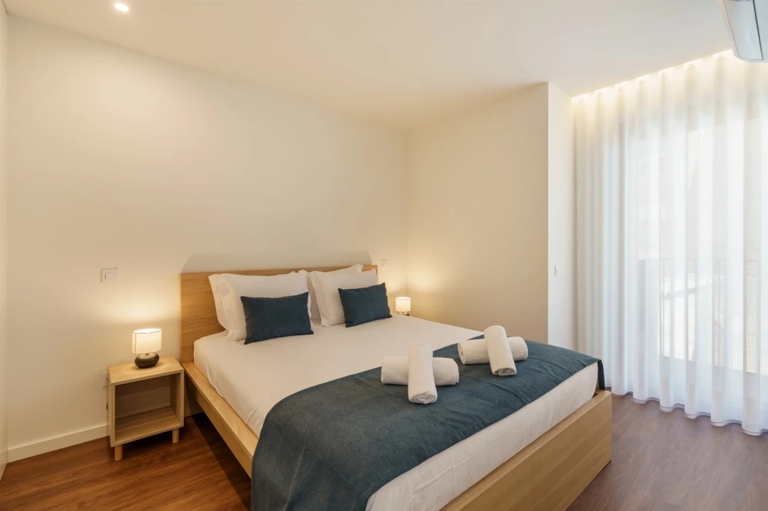 Apartamento T2 para Arrendamento férias em Braga (Maximinos, Sé e Cividade) Foto 4