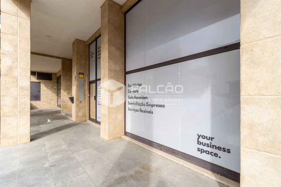 Escritório para Venda em Sacavém e Prior Velho Foto 35