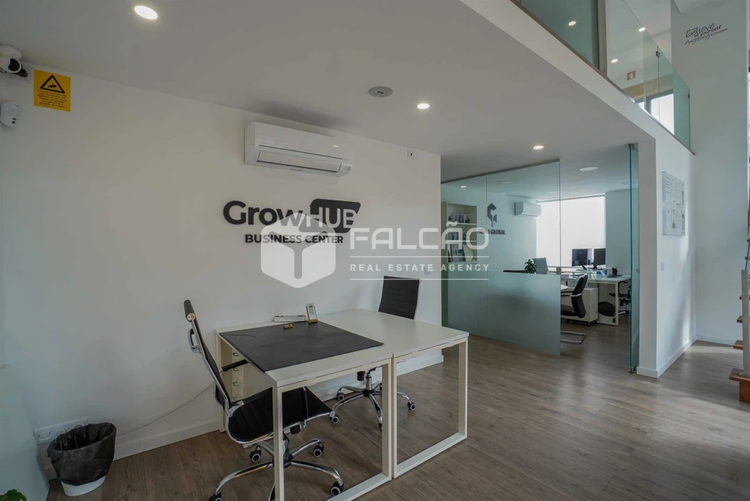 Escritório para Venda em Sacavém e Prior Velho Foto 3