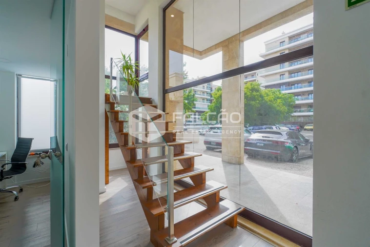 Escritório para Venda em Sacavém e Prior Velho Foto 15