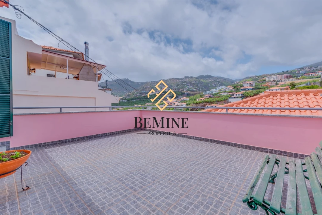 Moradia T3 para Venda em Camara de Lobos Foto 17