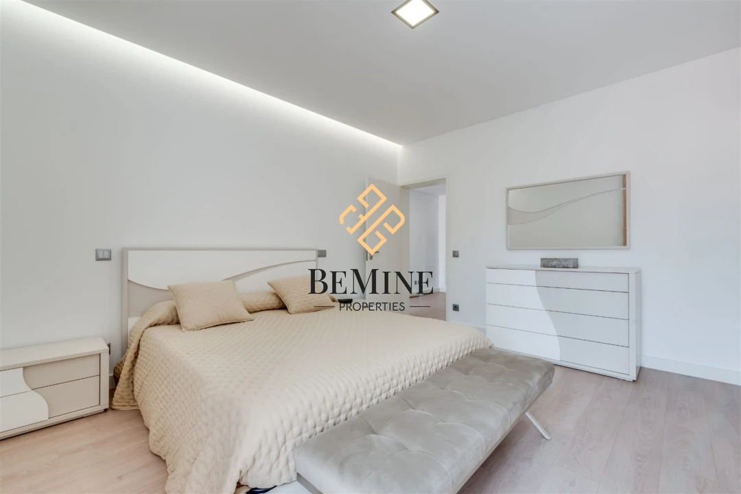 Moradia T3 para Venda em Camara de Lobos Foto 7