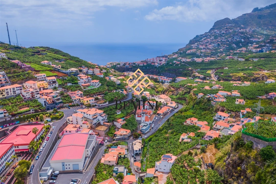 Moradia T3 para Venda em Camara de Lobos Foto 6