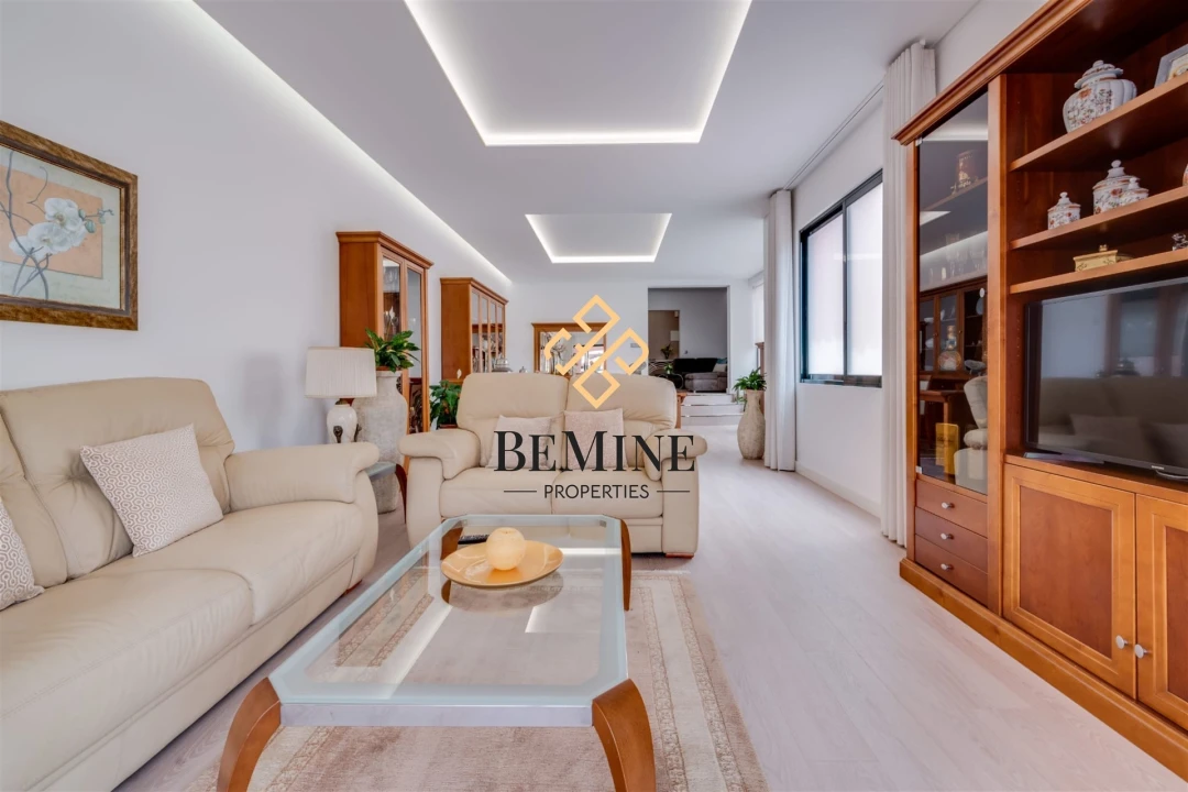 Moradia T3 para Venda em Camara de Lobos Foto 34